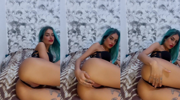 Tati Zaqui pelada mostrando sua bucetinha deliciosa