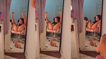 Bebell na siririca gostosa gozando gostoso demais