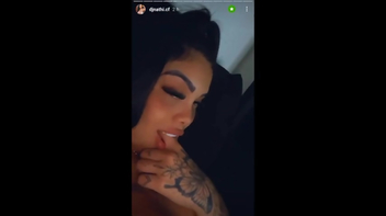 Pornô DJ Nathi transando de ladinho com o Thomaz Costa debaixo da coberta