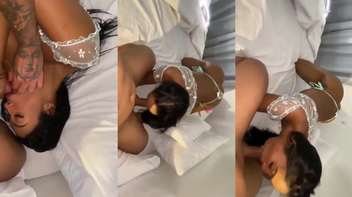 Tamy Souza pelada se masturbando e mamando